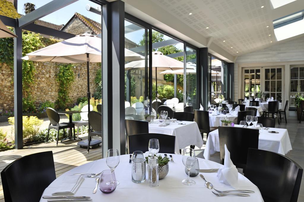 Le Saint-Jacques Hotel Cloyes-sur-le-Loir Exterior foto
