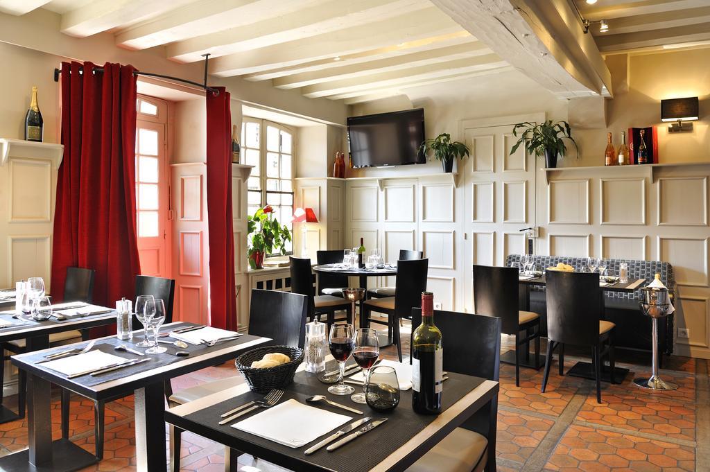 Le Saint-Jacques Hotel Cloyes-sur-le-Loir Exterior foto