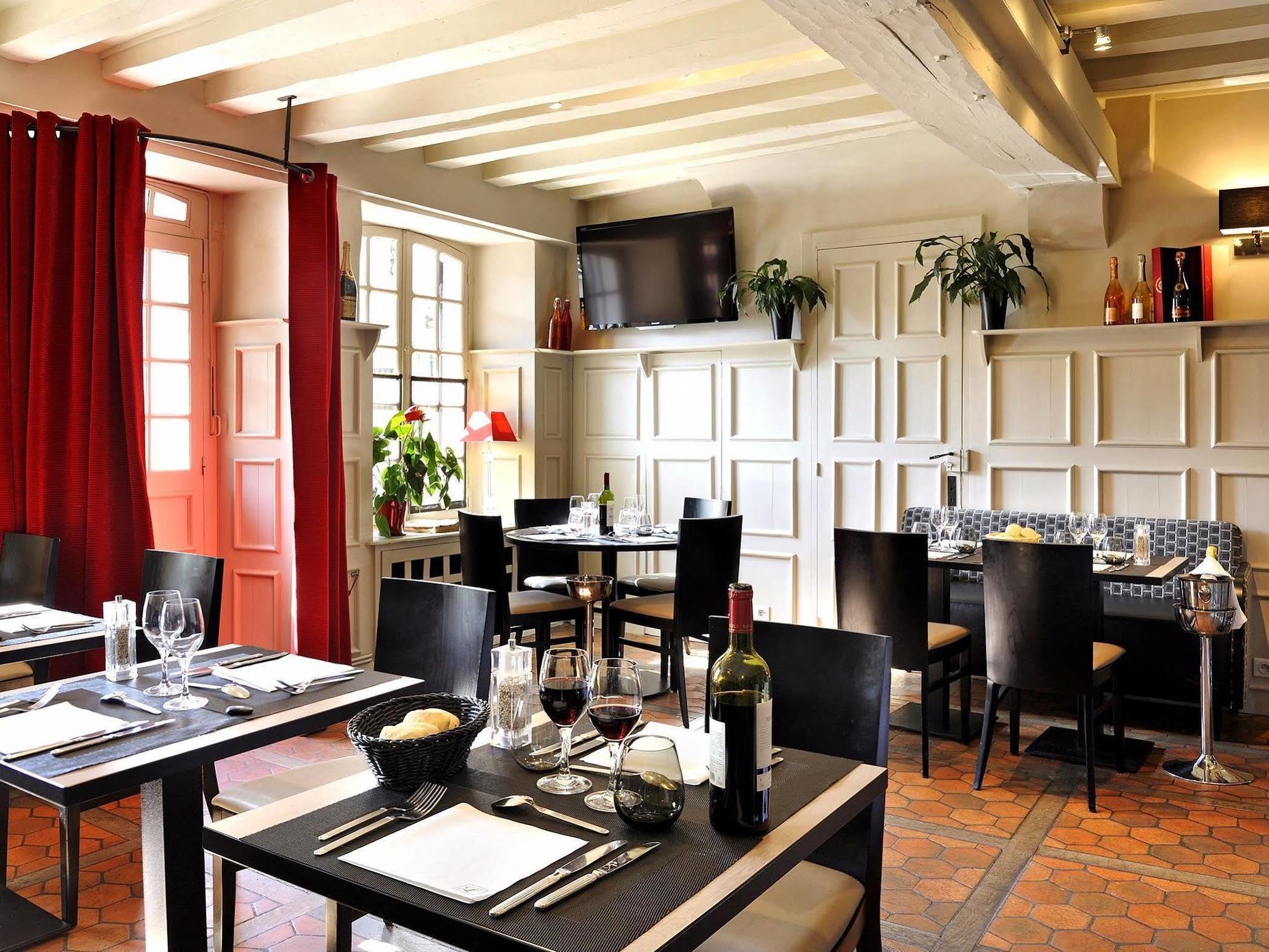 Le Saint-Jacques Hotel Cloyes-sur-le-Loir Exterior foto